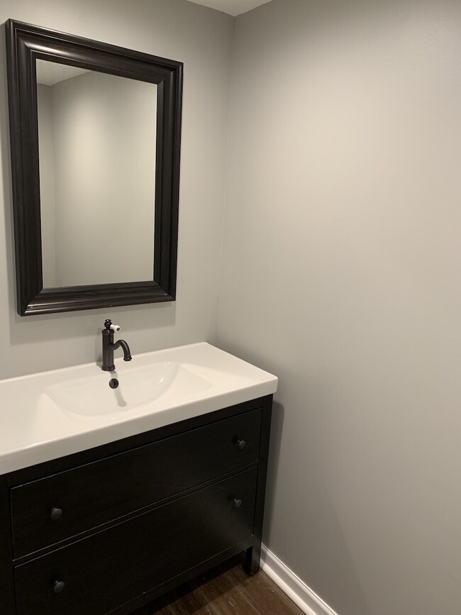 Foto del edificio - 521 Cantrell St