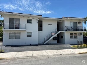 Building Photo - 543 SW 37th Ave
