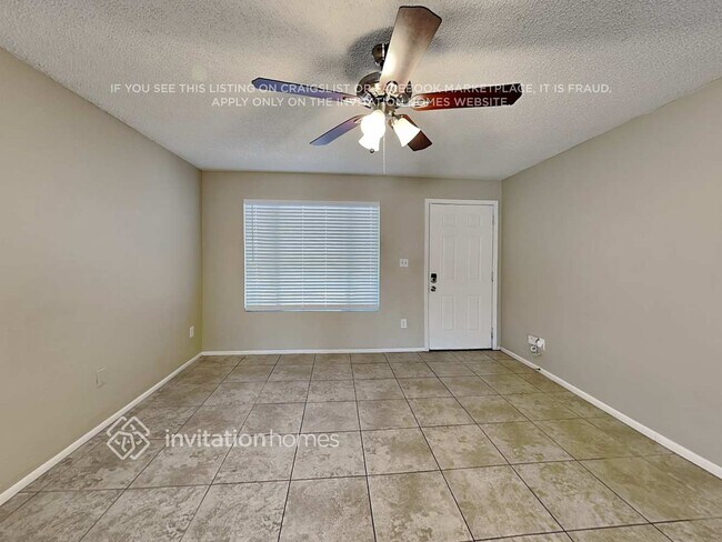 Building Photo - 7140 W North Ln