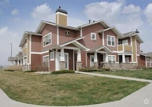 Building Photo - 2202 Owens Ave