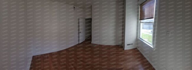 Foto del edificio - First floor- 2 Bedrooms and 1 Bathroom, Pe...
