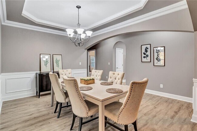 Building Photo - 1141 Carillon Dr SE