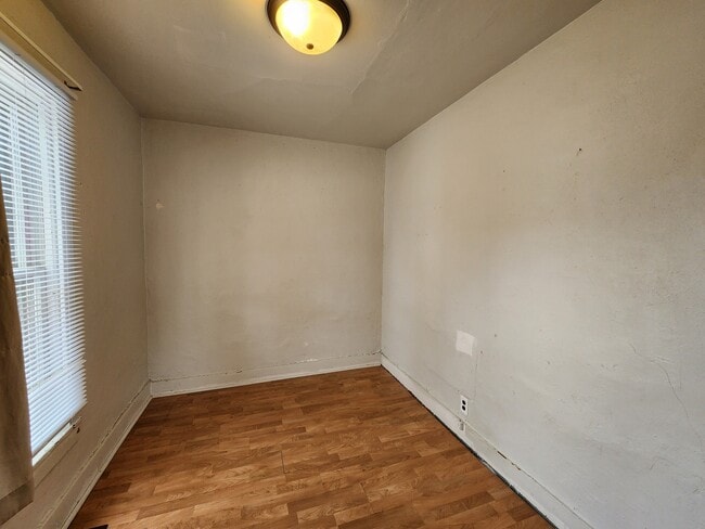 Foto del edificio - 403 9th Ave SW