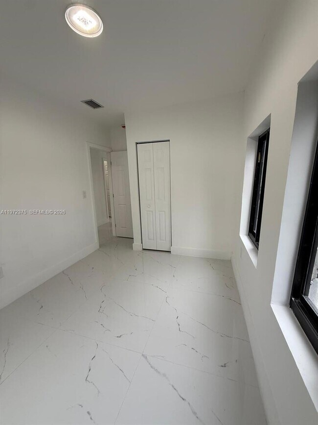 Foto del edificio - 1379 NW 55th Terrace