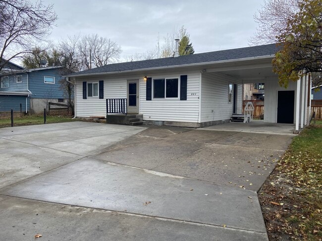 Building Photo - 501 N Rouse Ave