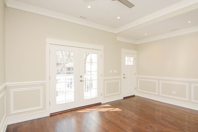 Foto del edificio - 3451 N Hoyne Ave