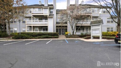 Building Photo - 104 Olympic Ct