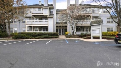 Building Photo - 104 Olympic Ct