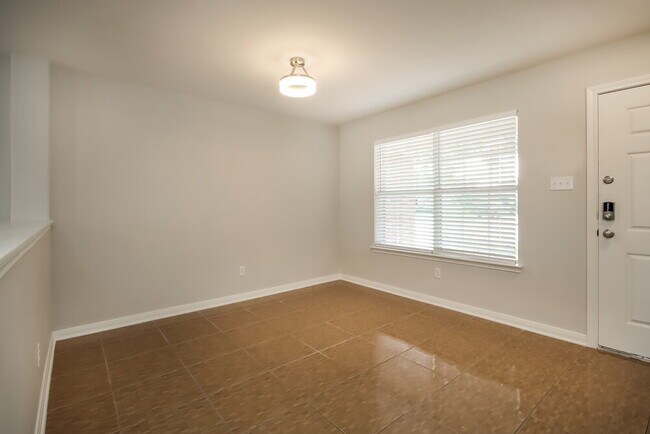Building Photo - 13003 Sandhill Park Ln