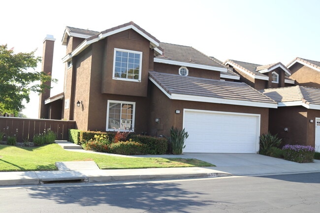 Building Photo - 857 S Sapphire Ln