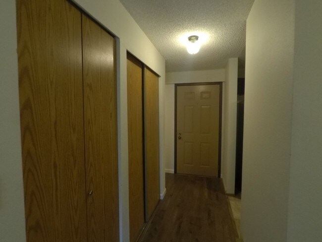 Building Photo - Condo in Seattle - Northgate