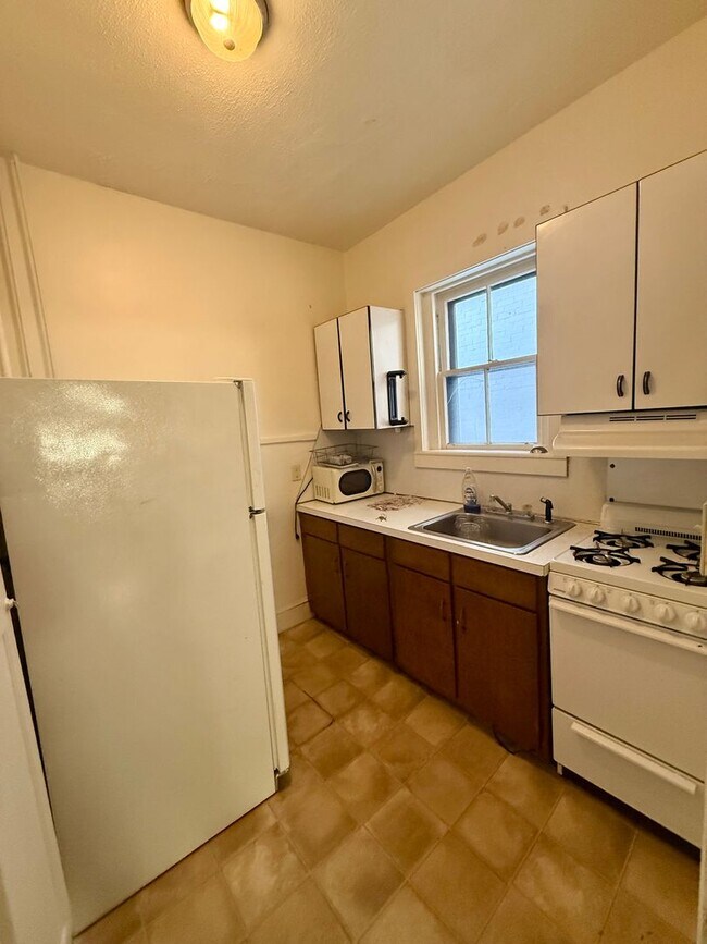 Foto del edificio - 326 W Broad St