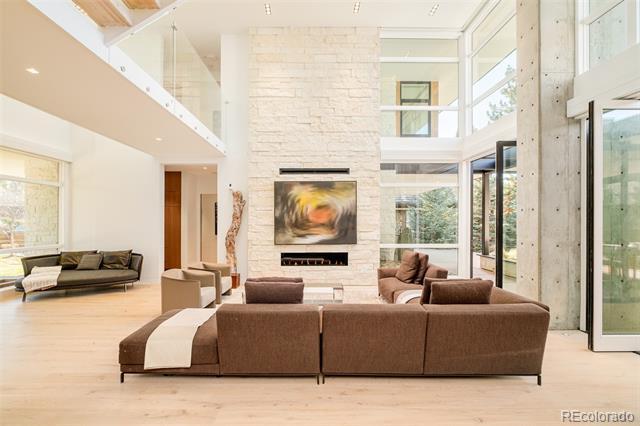 Foto del edificio - 121 S Dexter St