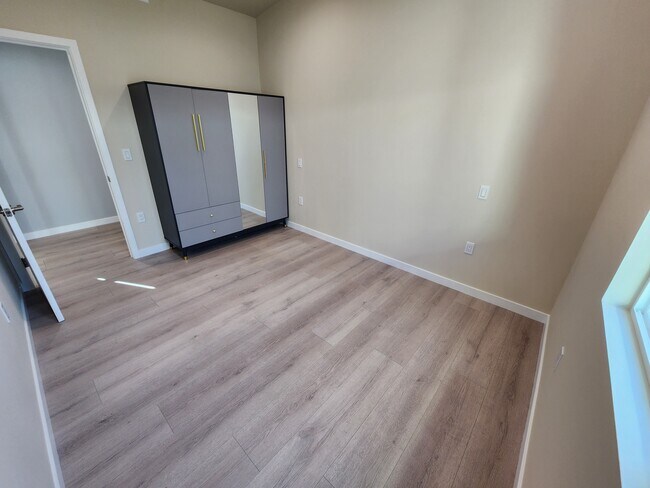 Foto del edificio - 14422 Judd St