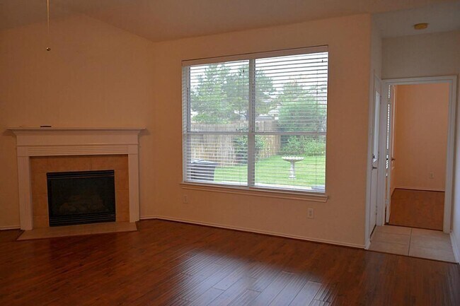 Building Photo - 5110 Heatherdawn Ct