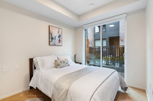 Photo du bâtiment - 745 W 49th Ave