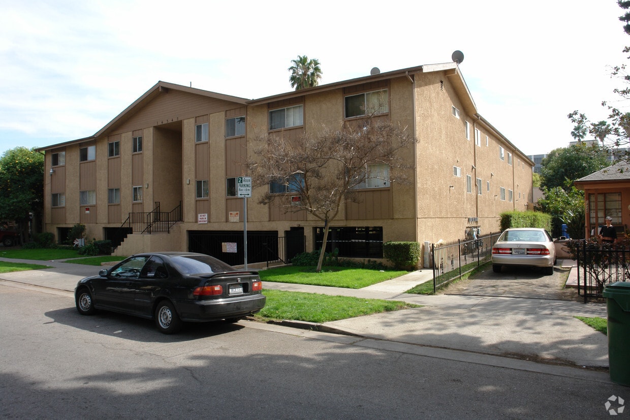 14342 Friar St, Van Nuys, CA 91401 Apartments in Van Nuys, CA