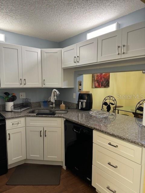 Foto del edificio - 1236 Pine Ridge Cir W