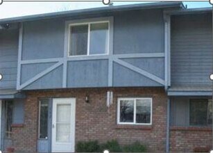 Building Photo - 2721 Patterson Rd