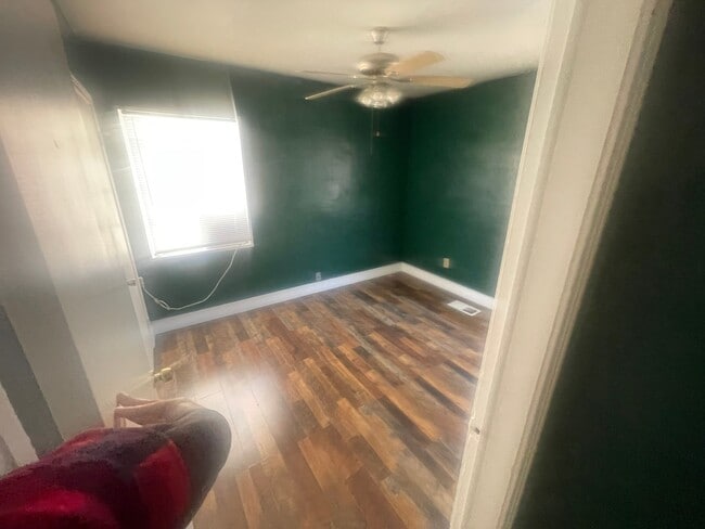 Foto del edificio - 852 Reaves St