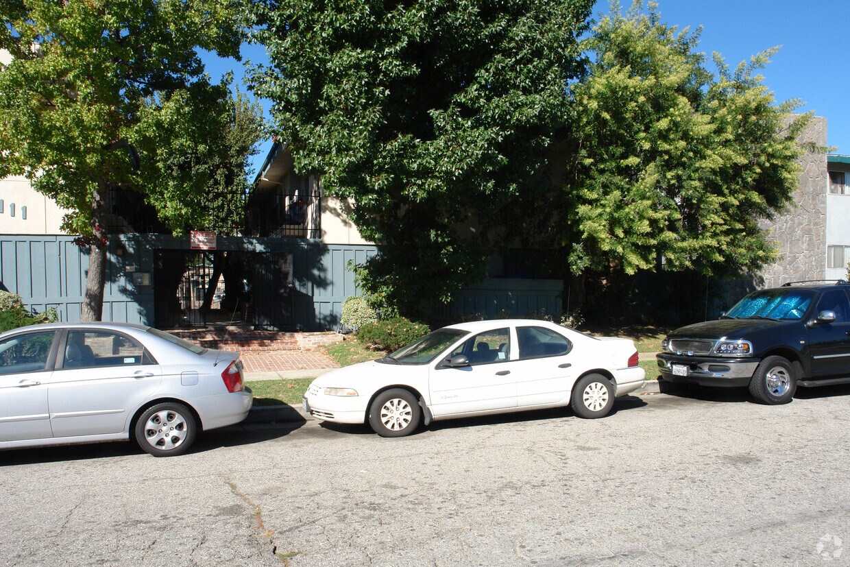 Foto del edificio - 5117 Buffalo Ave