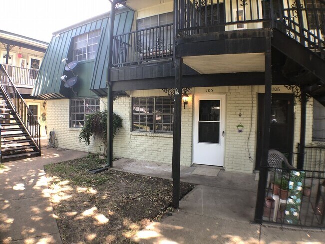 Building Photo - Benbrook Apartment for Lease