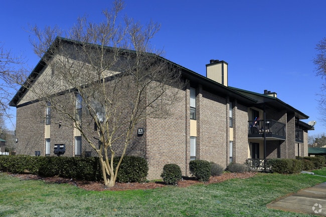 Building Photo - North Bluff Apartments