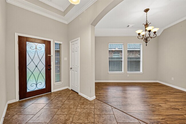 Foto del edificio - 24222 Lake Path Cir