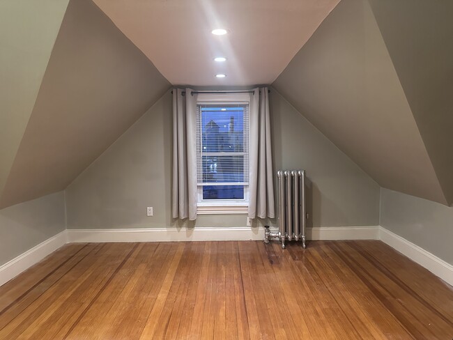 Bedroom 1.1 - 99 Union St