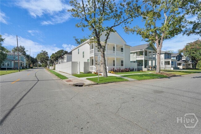 Foto del edificio - 773 E Duffy St