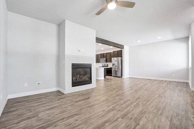 Foto del edificio - 5829 N Beeler St