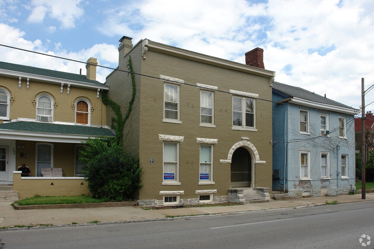 Foto principal - 579 W Short St