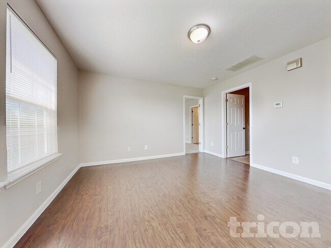 Foto del edificio - 2240 Prairie Fire Ln