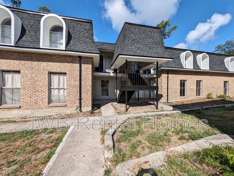 Foto principal - 7201 Arlington Expy