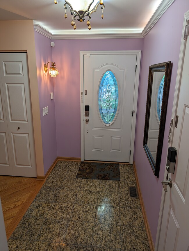 Foto del edificio - 1452 Derby Ln