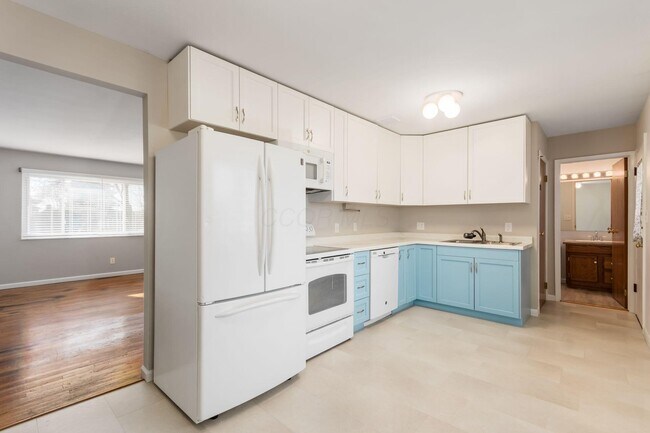 Foto del edificio - 5340 Carolyn Dr