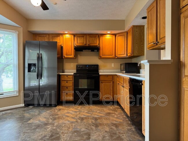 Building Photo - 12744 Wedgedale Ct
