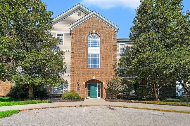 Building Photo - 961 Mistflower Ln