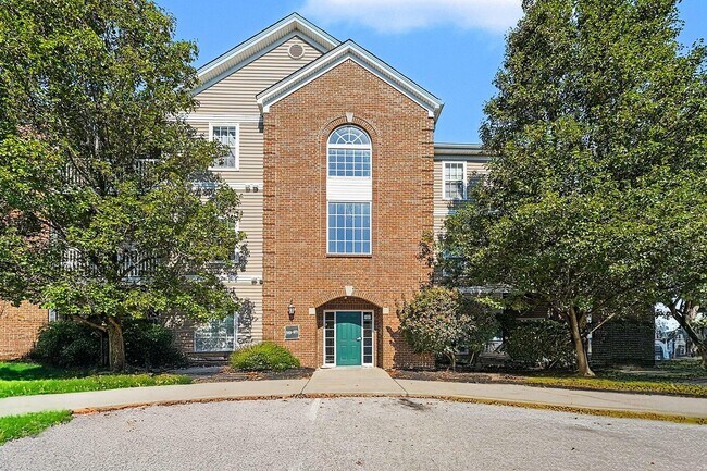 Foto del edificio - 961 Mistflower Ln