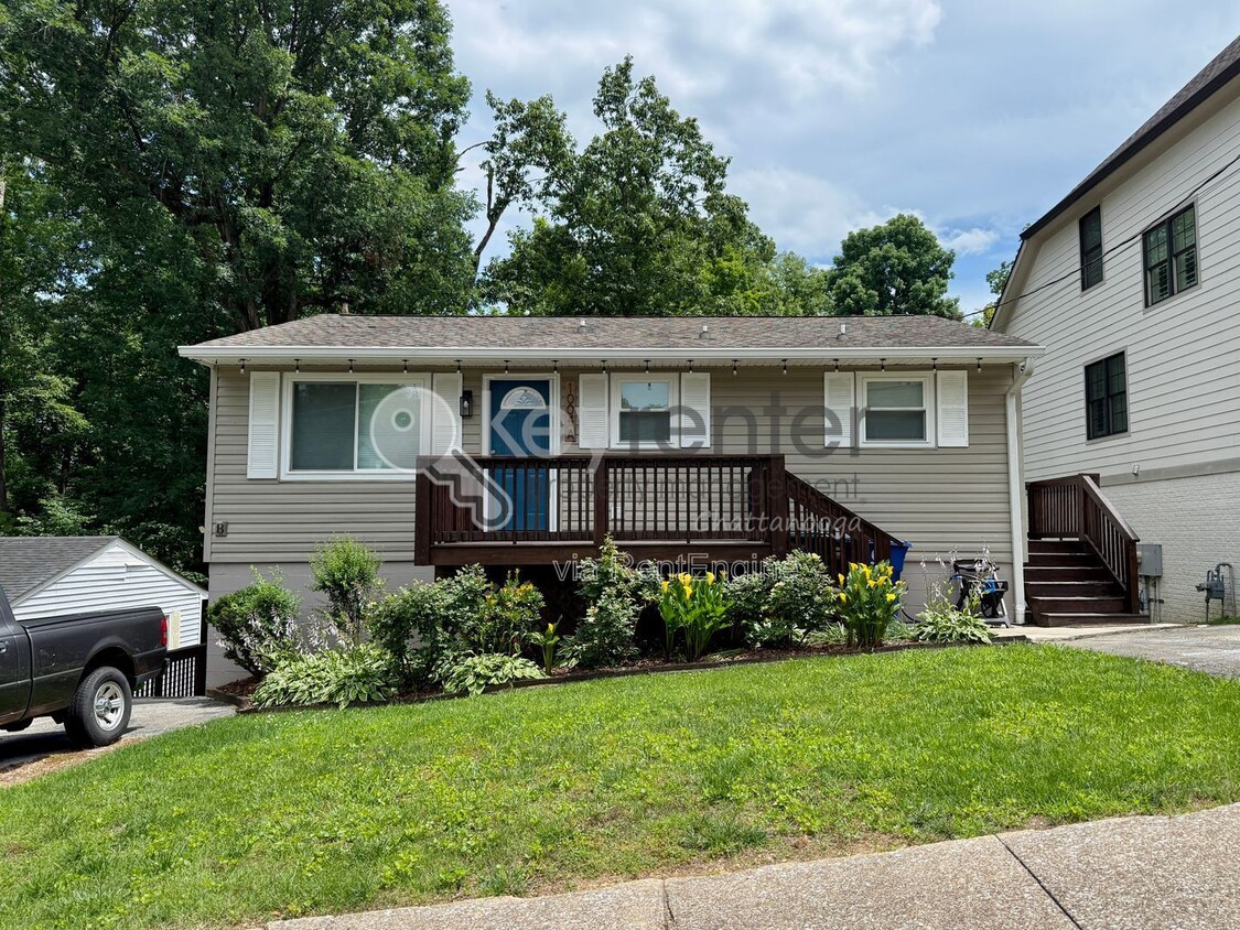 Photo - 1004 Summer Street