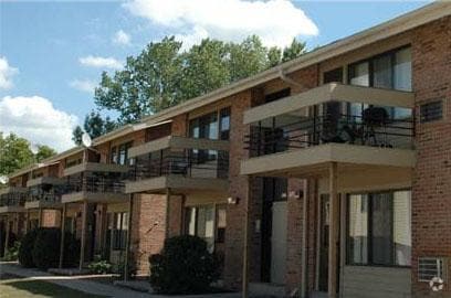 Timmerman West Apartments For Rent Milwaukee Wi Apartments Com