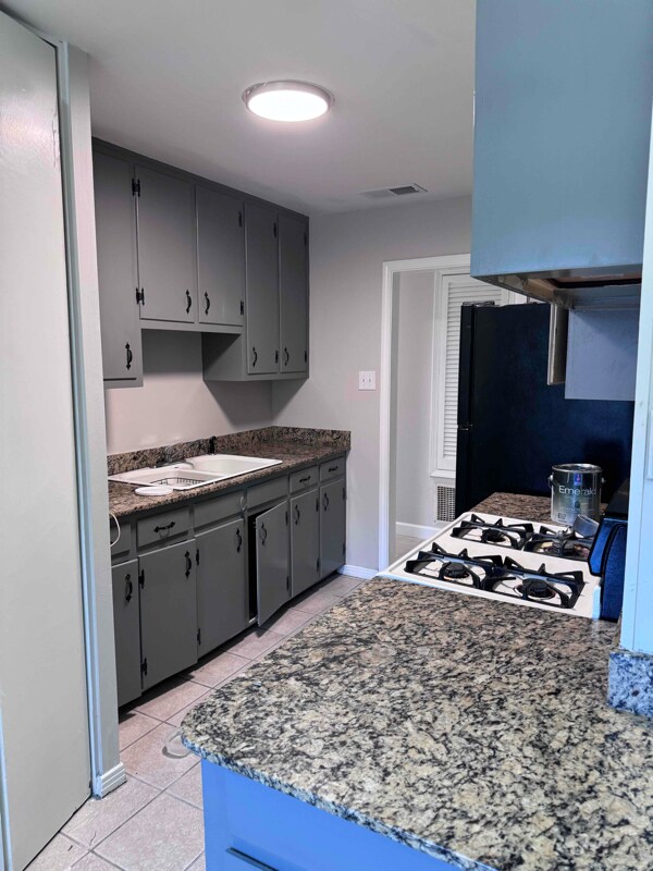 Building Photo - 2665 Eldorado Dr