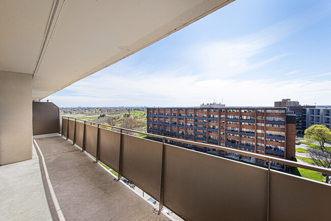 Building Photo - Fowler Place