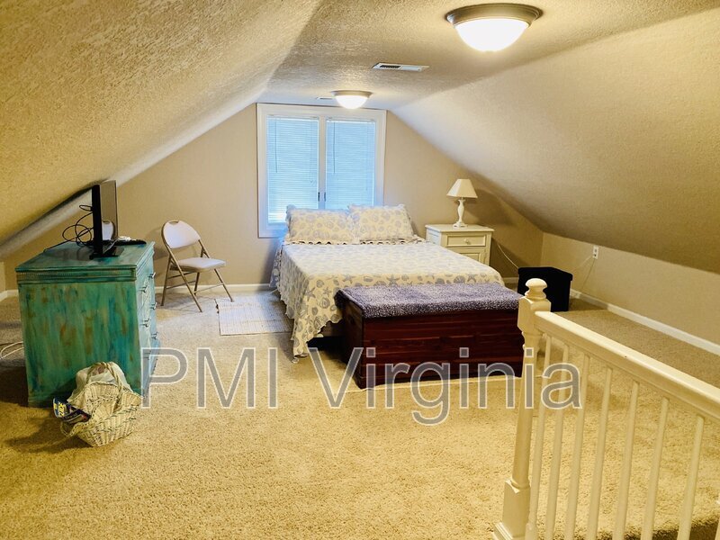 Primary Photo - 2300 Greenwell Rd