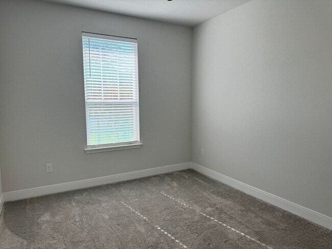 Foto del edificio - 16622 Daylight Ln