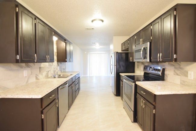Building Photo - 4403 Fieldcrest Dr