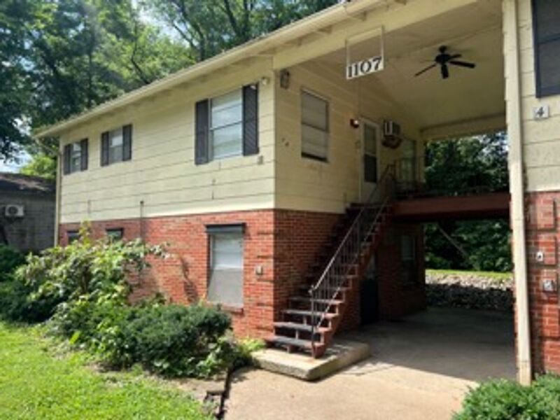 Primary Photo - 1107 Silverton Ct