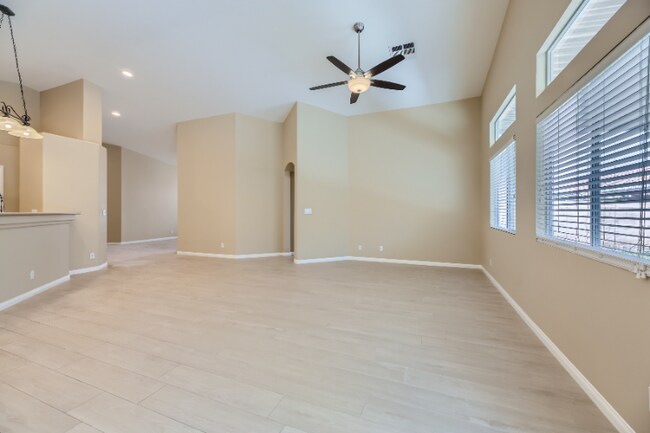 Foto del edificio - 3977 Trapani Pl