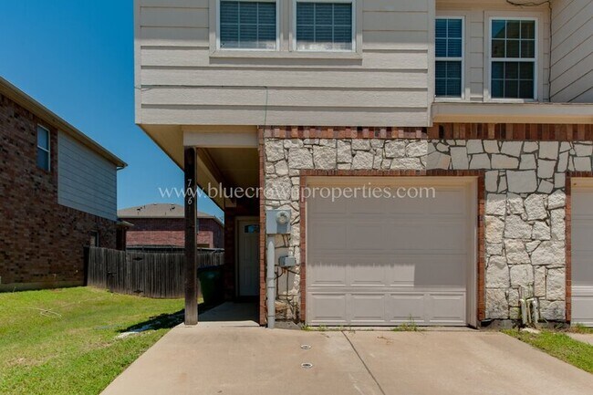 Foto del edificio - 706 Parkplace Ridge