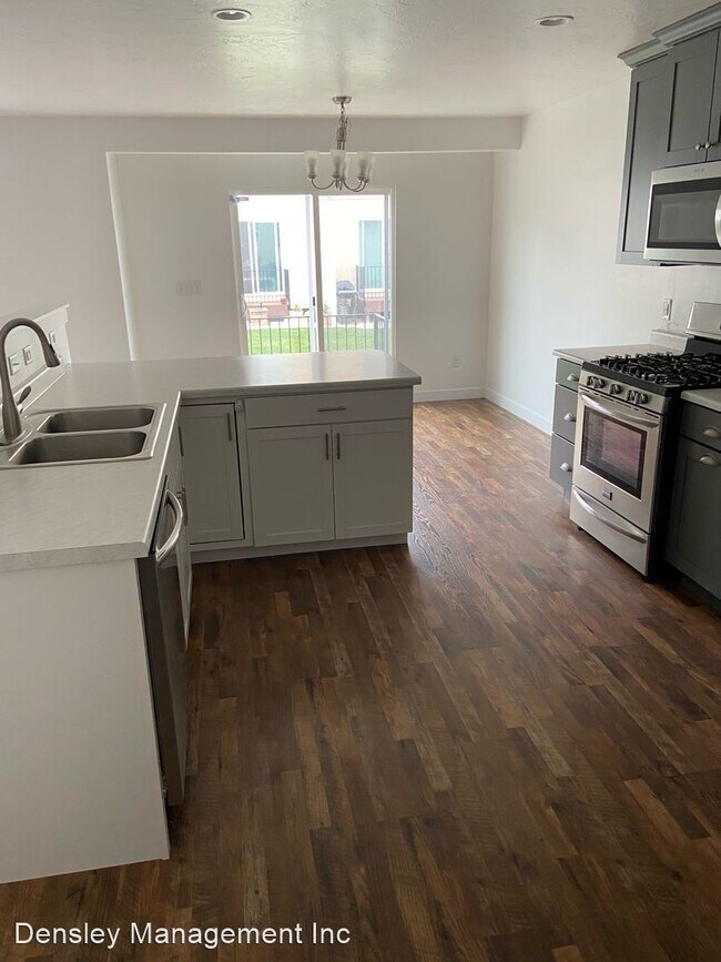 Building Photo - 3 br, 2 bath House - 76 E ASHGROVE LANE